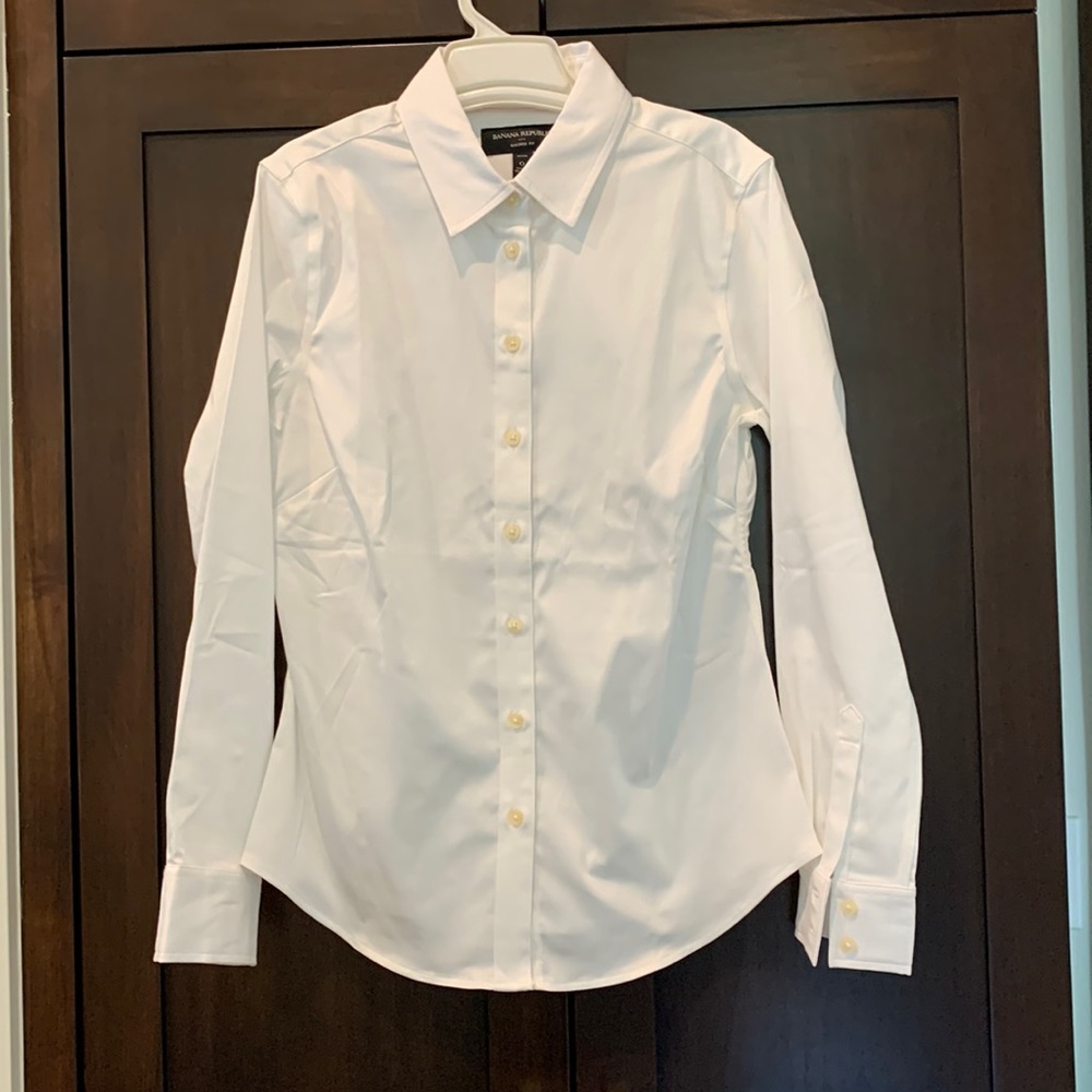 BANANA REPUBLIC white button down shirt tailored fit size 0P BRAND NEW